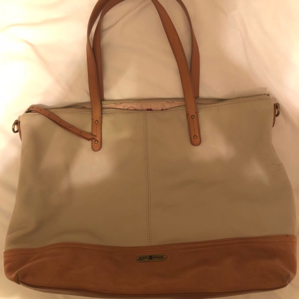 Leather purse- Lucky Brand